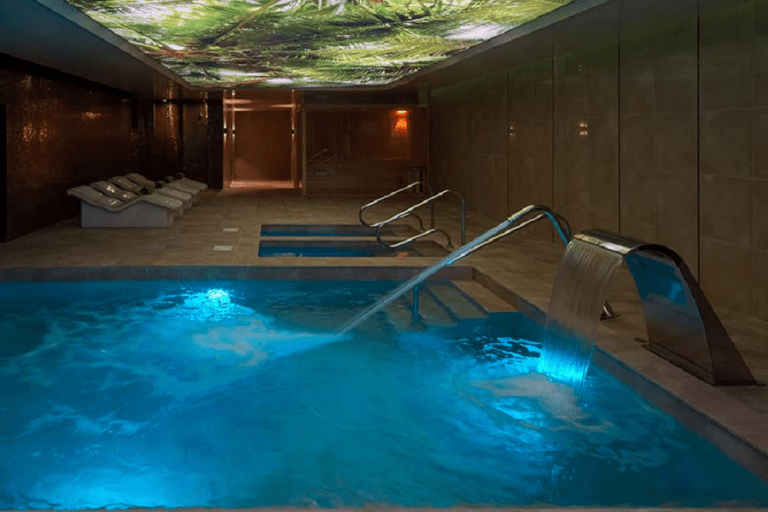 Spa in Parque Cristobal - World Daypass
