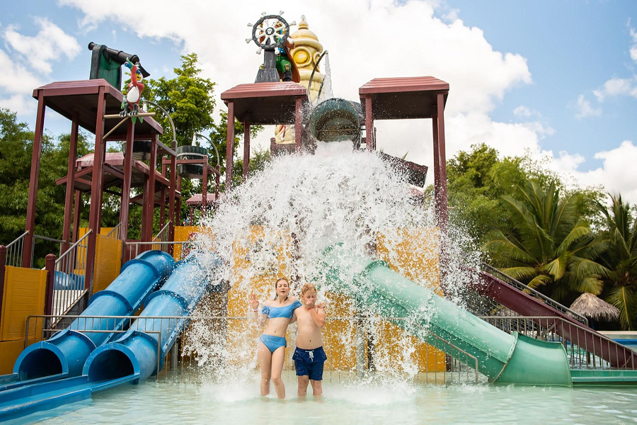 13 Grand Sirenis Punta Cana - World Day Pass