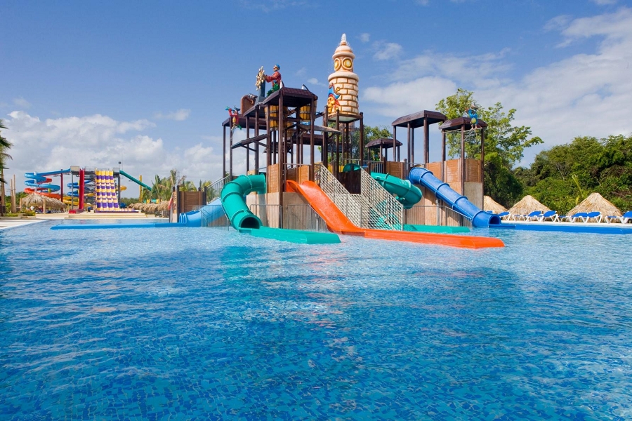 15 Grand Sirenis Punta Cana - World Day Pass