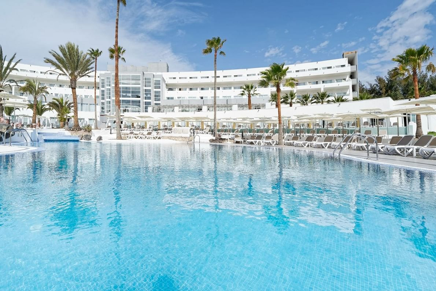 Golden Beach - World Day Pass