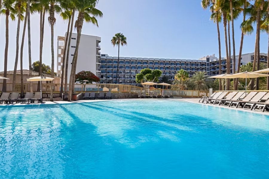 Barceló Margaritas Royal Level - World Day Pass